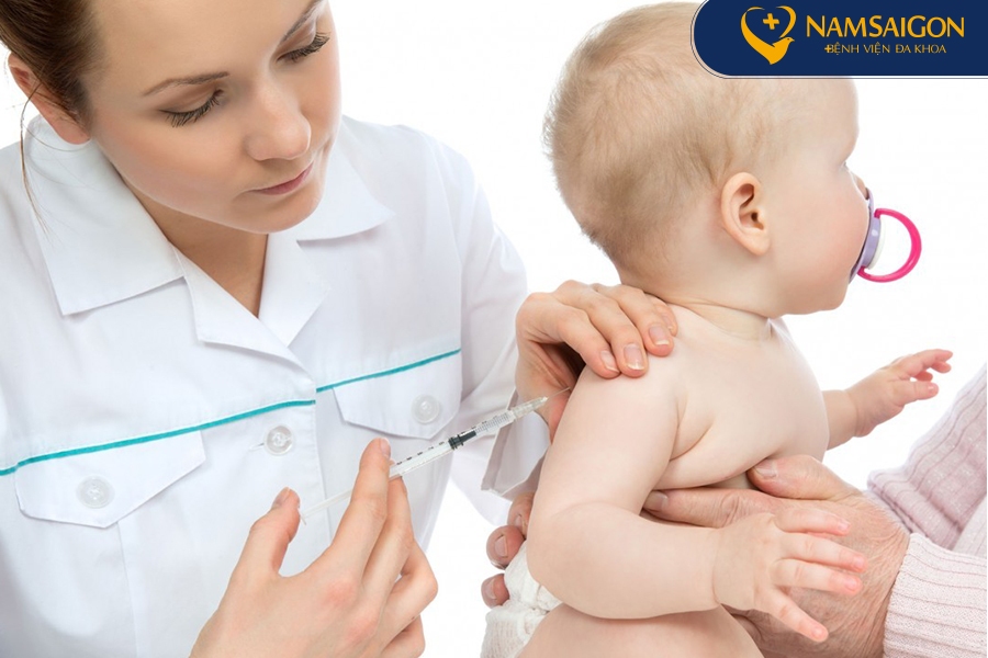 Vì sao phải tiêm vaccine viêm gan B cho trẻ 24 giờ sau sinh?