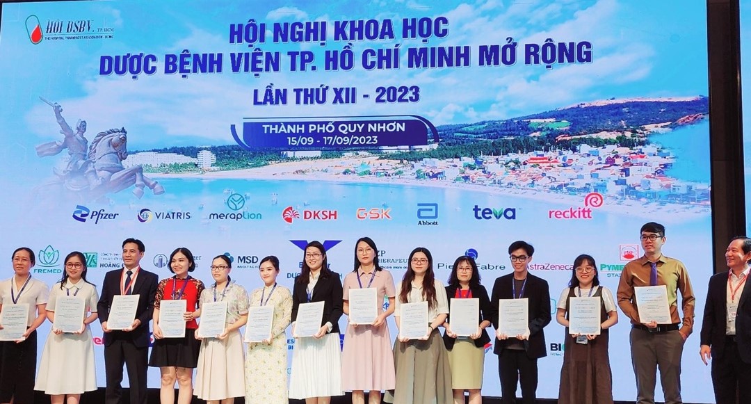 Khoa Dược Bệnh viện ĐKQT Nam Sài Gòn tham gia báo cáo tại hội nghị Khoa học Dược Bệnh viện TP.HCM mở rộng lần thứ 12 năm 2023