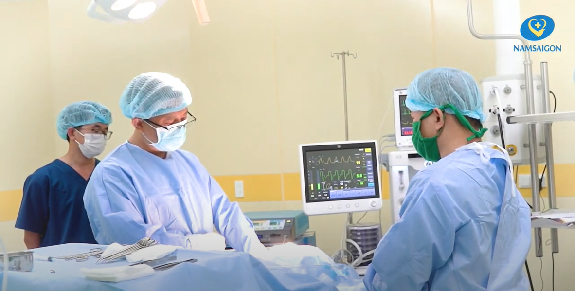 Thực hiện bảng kiểm an toàn phẫu thuật | Bệnh viện Đa khoa Quốc tế Nam Sài Gòn